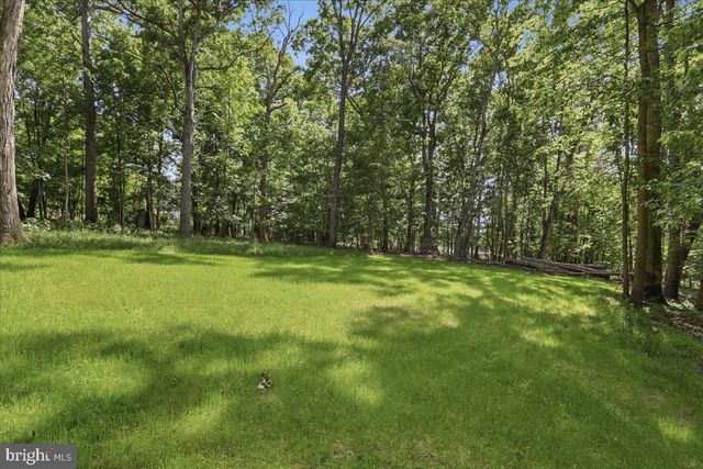 99 LAKESIDE DR, Front Royal, VA 22630