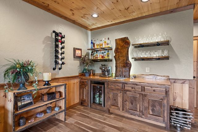 267 Oasis Drive, Blue Ridge, GA 30513