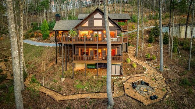 267 Oasis Drive, Blue Ridge, GA 30513