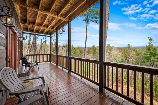 267 Oasis Drive, Blue Ridge, GA 30513