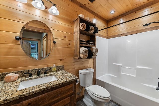 267 Oasis Drive, Blue Ridge, GA 30513