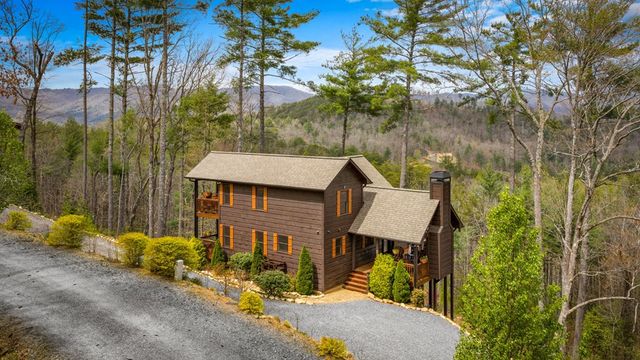 267 Oasis Drive, Blue Ridge, GA 30513
