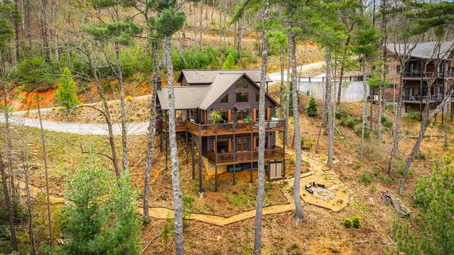 267 Oasis Drive, Blue Ridge, GA 30513