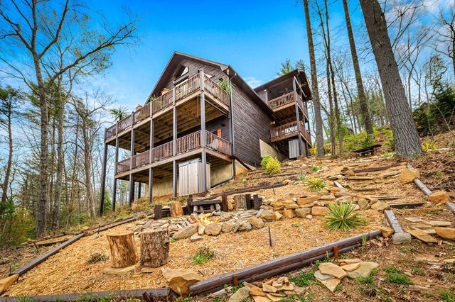 267 Oasis Drive, Blue Ridge, GA 30513