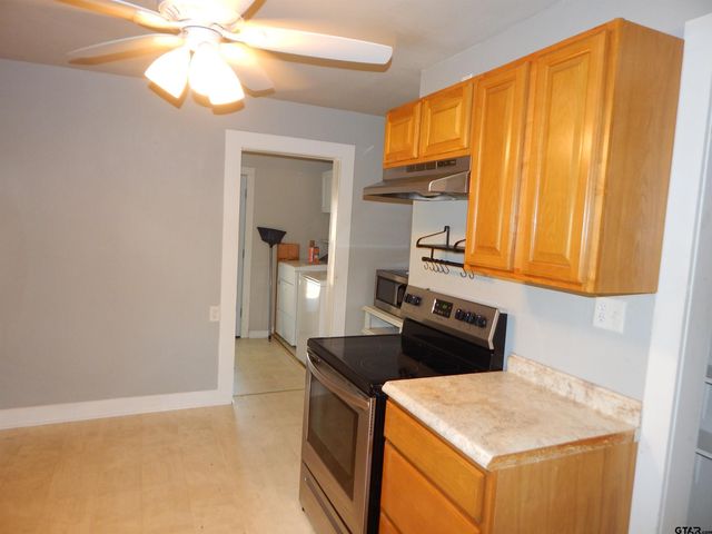 507 N TRINITY, Gilmer, TX 75644