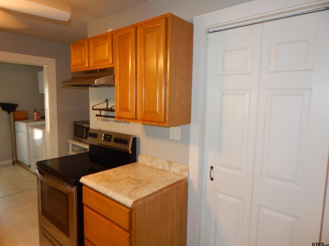 507 N TRINITY, Gilmer, TX 75644