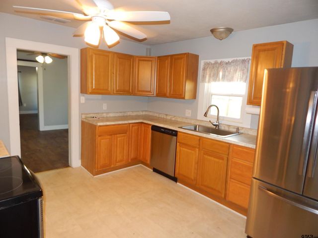 507 N TRINITY, Gilmer, TX 75644