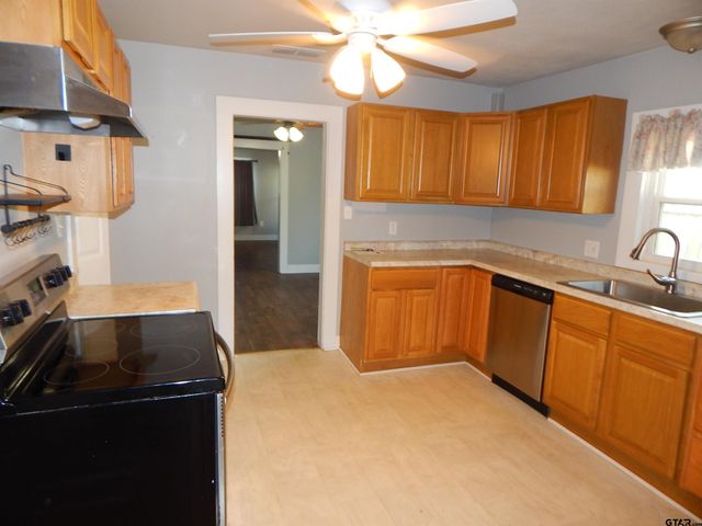 507 N TRINITY, Gilmer, TX 75644