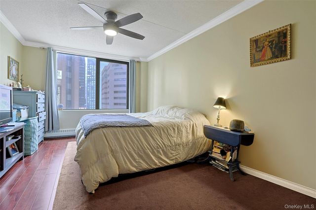 4 Martine 421, White Plains, NY 10606