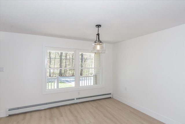 7 Ermer Road, Derry, NH 03038