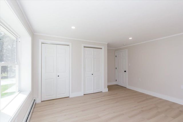 7 Ermer Road, Derry, NH 03038