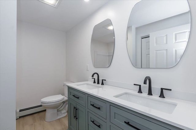 7 Ermer Road, Derry, NH 03038