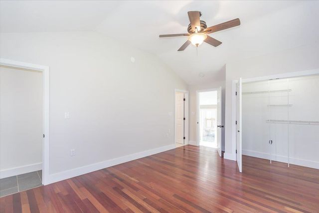 7 Ermer Road, Derry, NH 03038