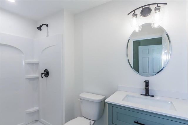 7 Ermer Road, Derry, NH 03038