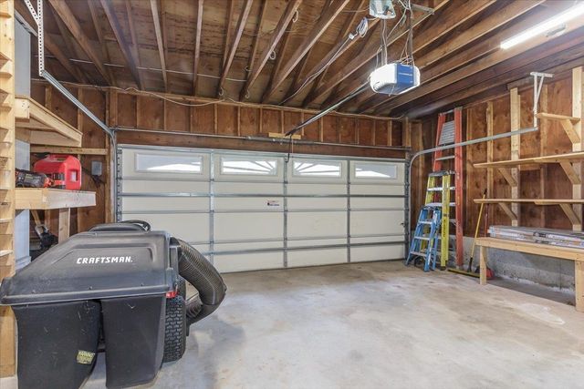 7 Ermer Road, Derry, NH 03038