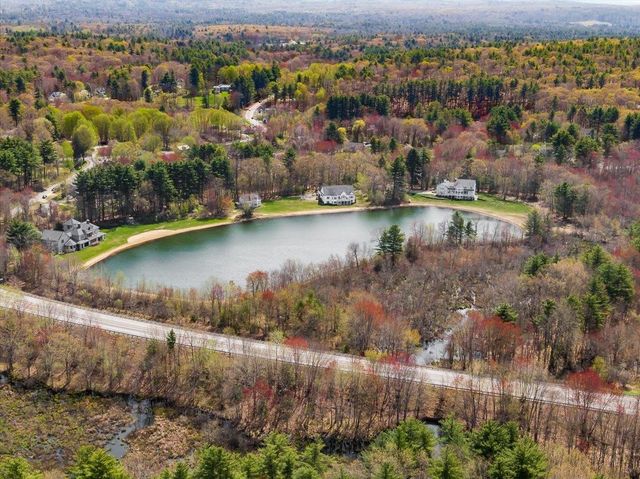 7 Ermer Road, Derry, NH 03038