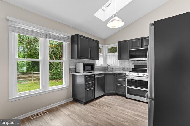 6112 POOKA CT, Waldorf, MD 20603