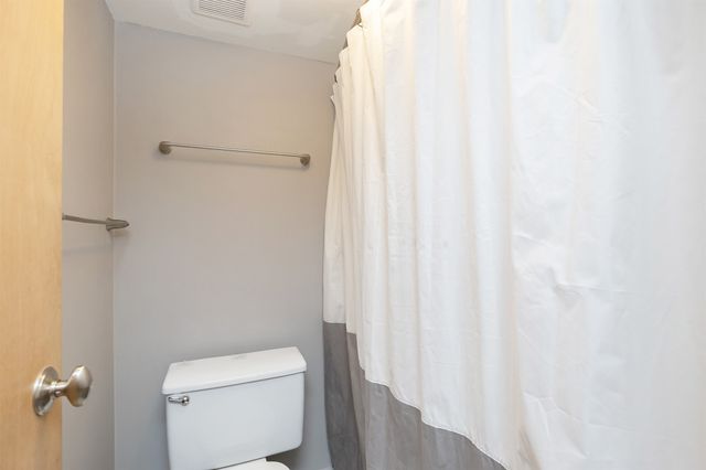 3100 Grand Avenue 5H, Des Moines, IA 50312