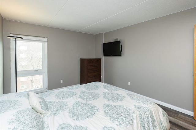 3100 Grand Avenue 5H, Des Moines, IA 50312