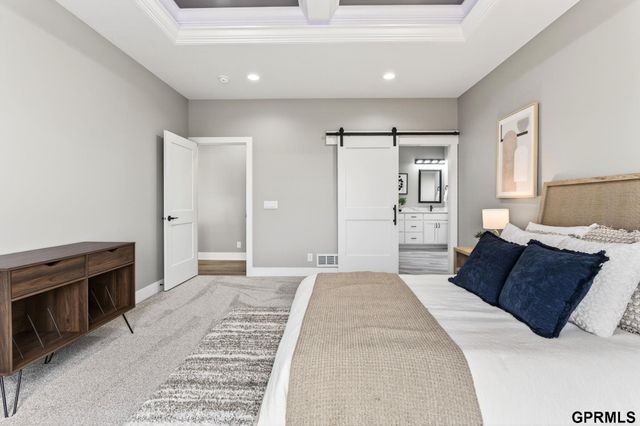 10339 S 212 Street, Gretna, NE 68028