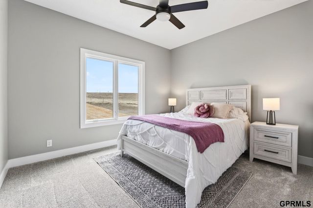 10339 S 212 Street, Gretna, NE 68028