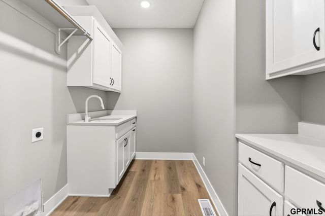 10339 S 212 Street, Gretna, NE 68028