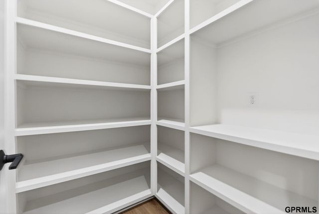 10339 S 212 Street, Gretna, NE 68028