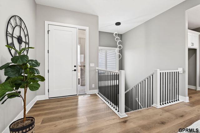 10339 S 212 Street, Gretna, NE 68028