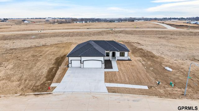 10339 S 212 Street, Gretna, NE 68028