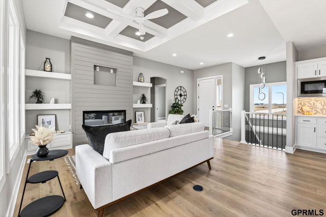 10339 S 212 Street, Gretna, NE 68028