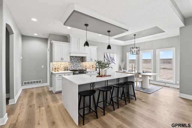 10339 S 212 Street, Gretna, NE 68028