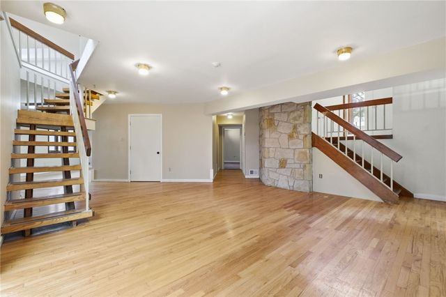 5 Foxwood, Fox Chapel, PA 15238