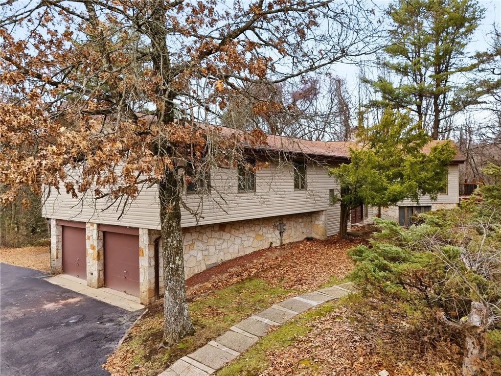 5 Foxwood, Fox Chapel, PA 15238
