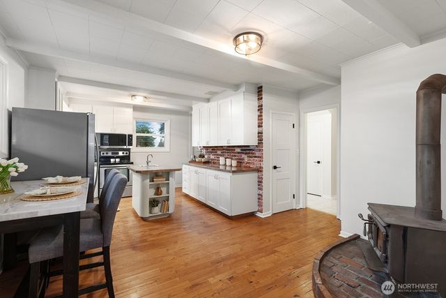 2342 N 137th Street, Seattle, WA 98133