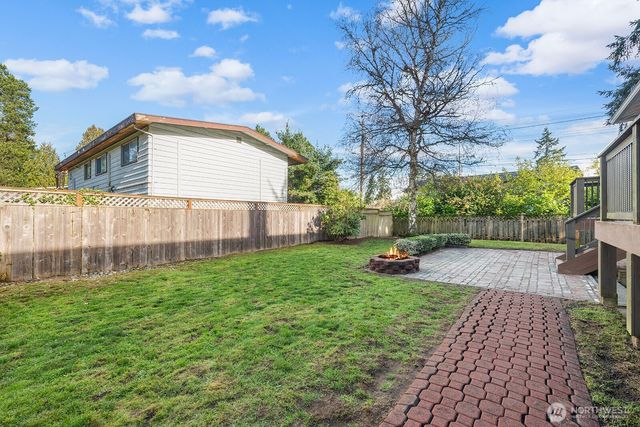 2342 N 137th Street, Seattle, WA 98133