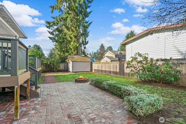 2342 N 137th Street, Seattle, WA 98133