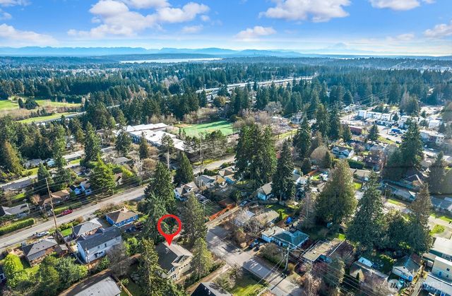 2342 N 137th Street, Seattle, WA 98133