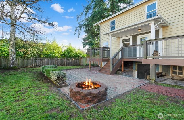 2342 N 137th Street, Seattle, WA 98133