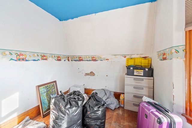 40 Archer St, Lynn, MA 01902