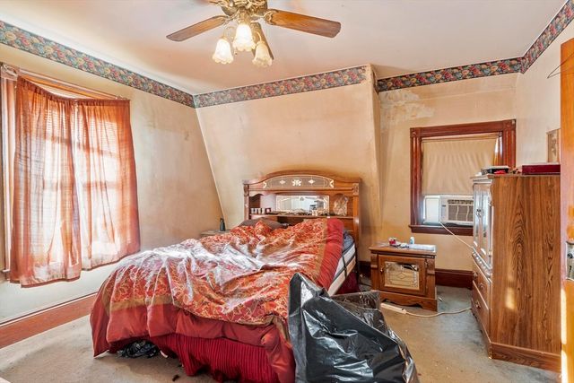 40 Archer St, Lynn, MA 01902