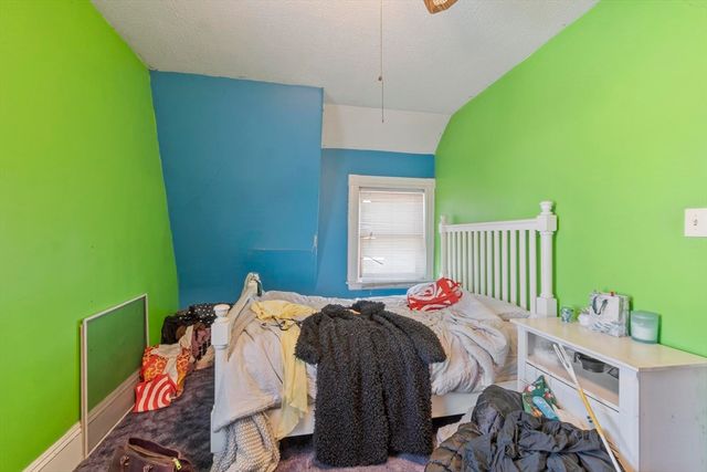 40 Archer St, Lynn, MA 01902