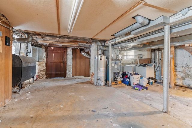 40 Archer St, Lynn, MA 01902