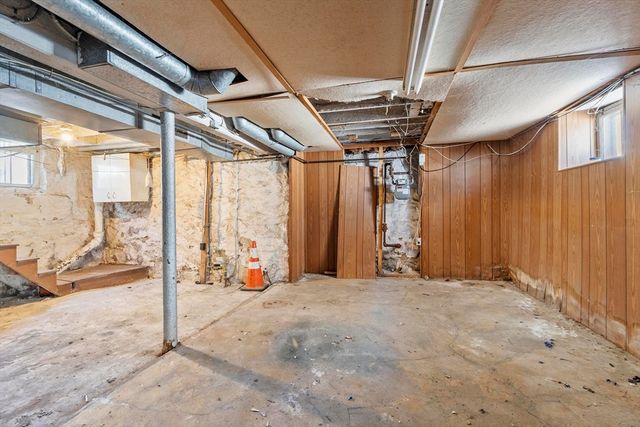 40 Archer St, Lynn, MA 01902