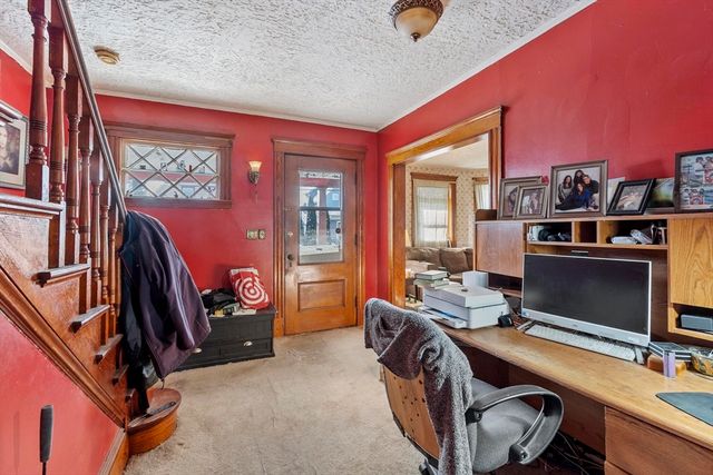 40 Archer St, Lynn, MA 01902