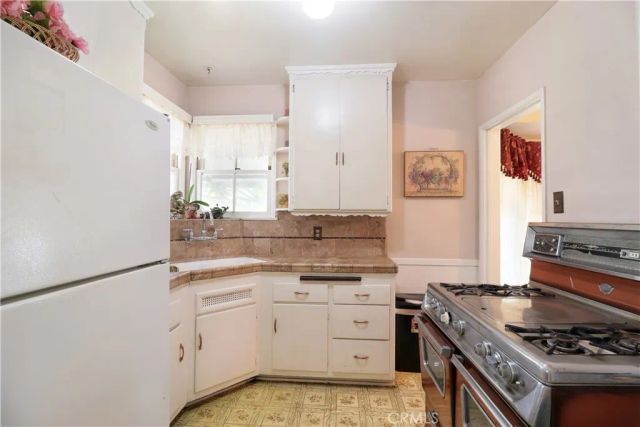 6647 Hereford Drive, East Los Angeles, CA 90022