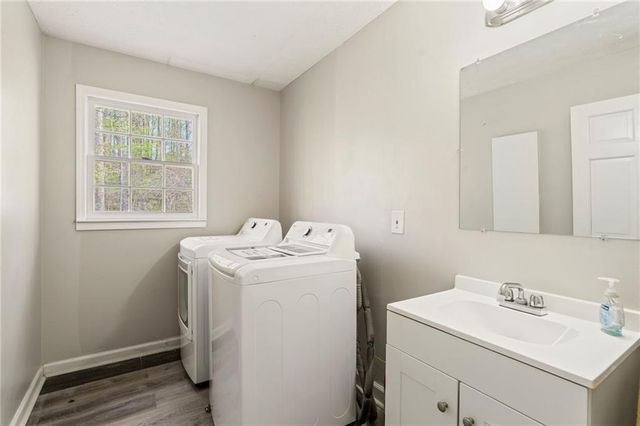 835 Lockriver Way, Lawrenceville, GA 30044
