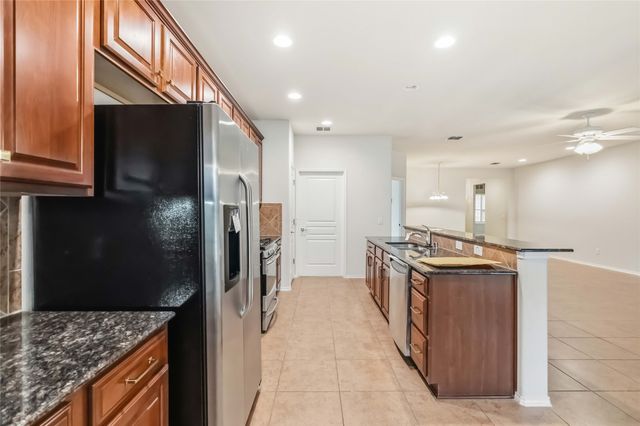 942 Carrington Greens Drive, Frisco, TX 75036