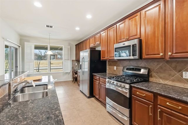 942 Carrington Greens Drive, Frisco, TX 75036