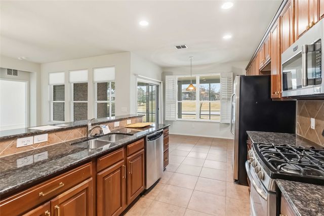 942 Carrington Greens Drive, Frisco, TX 75036