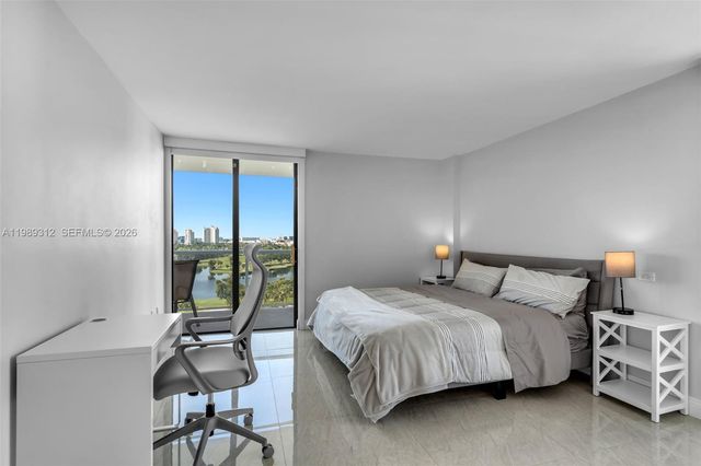 3731 N Country Club Dr 1427, Aventura, FL 33180